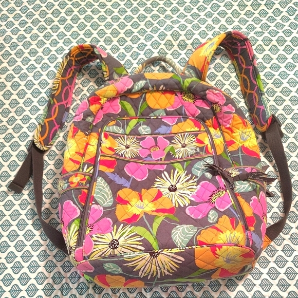 Vera Bradley Jazzy Blooms Large Backpack Retired Vintage Luggage Strap - Picture 1 of 15